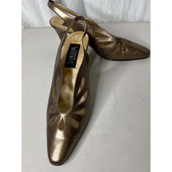 FASHION INFLUENCES Women's Size 9M Heels Gold Chunky Heel 3" Pointed Closed Toe - Picture 1 of 7